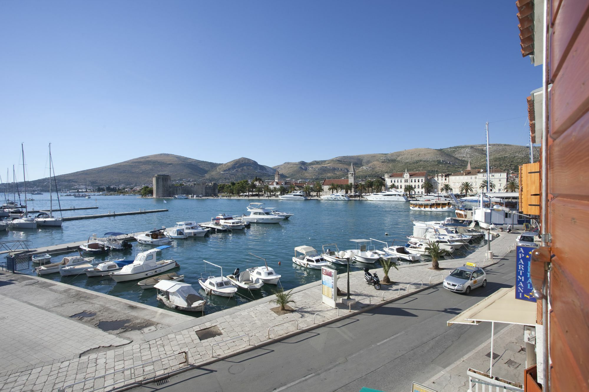 Apartments Riva Trogir Exteriér fotografie